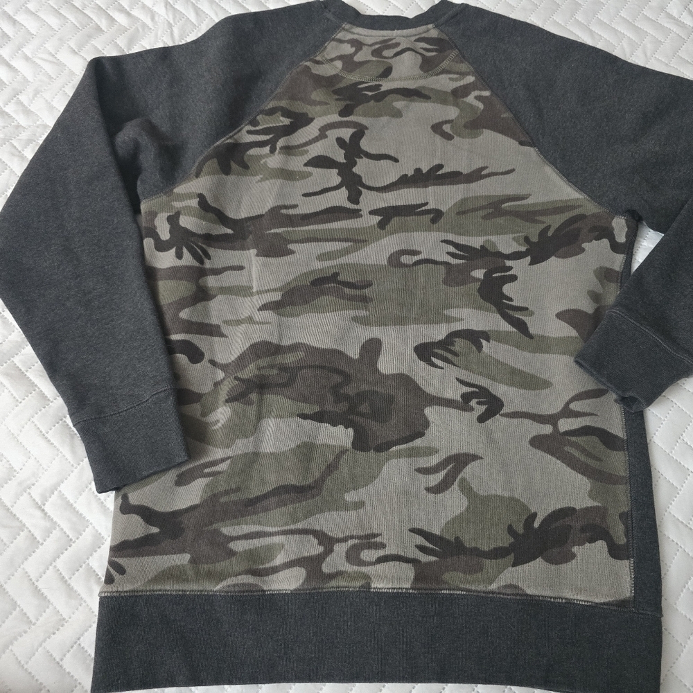 Holden Crewneck Pullover Sweater